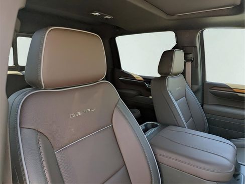 New 2026 GMC Sierra 1500 Denali w/ Denali Reserve Package image 19
