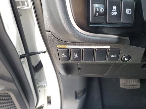 Used 2019 Mitsubishi Outlander GT image 24