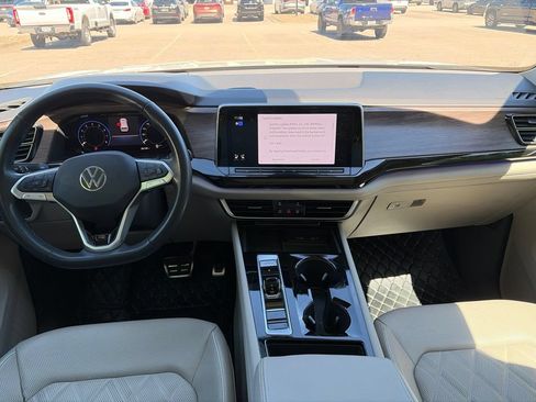 Used 2024 Volkswagen Atlas SEL Premium R-Line AWD/4WD image 8