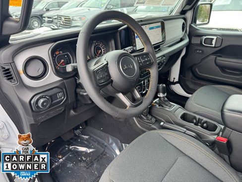 Used 2024 Jeep Wrangler Sport S image 6