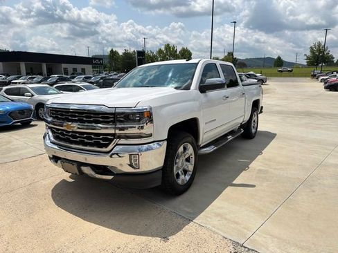 Used 2018 Chevrolet Silverado 1500 LTZ w/ Sport Package AWD/4WD image 9