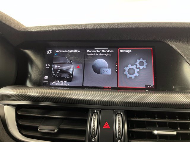 Used 2023 Alfa Romeo Stelvio Veloce AWD/4WD image 30