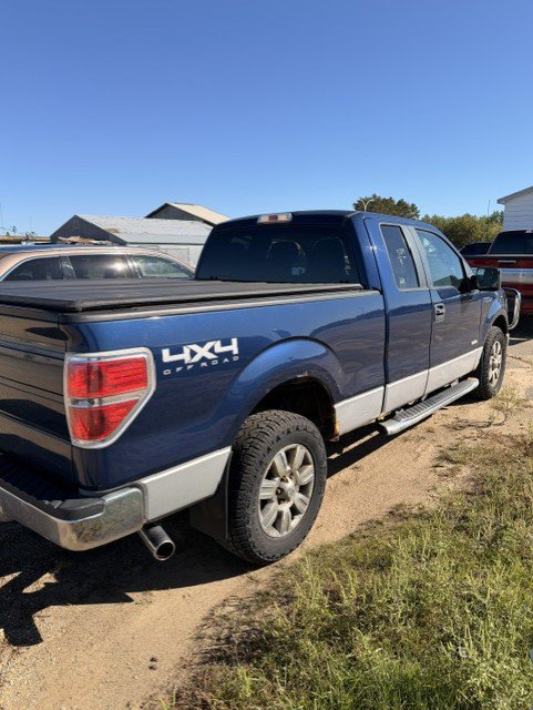 Used 2011 Ford F150 XLT w/ XLT Chrome Pkg AWD/4WD image 3