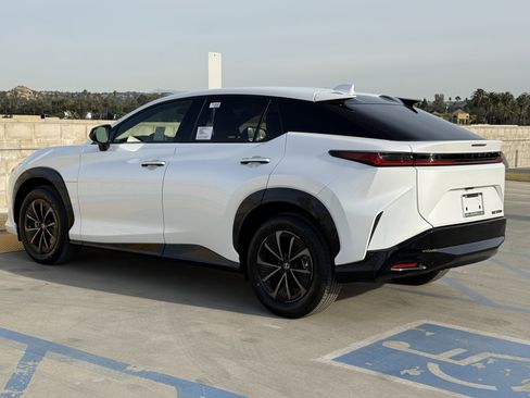 New 2026 Lexus RZ 350e RZ 350e image 9