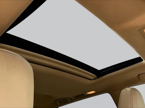 Used 2015 Toyota Highlander XLE FWD image 13