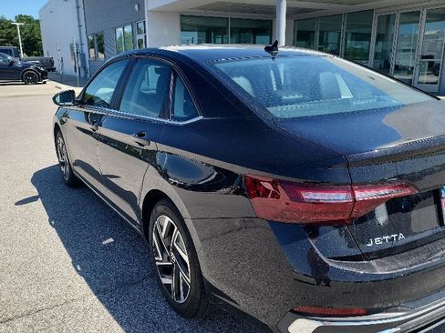 Used 2022 Volkswagen Jetta SEL FWD image 5