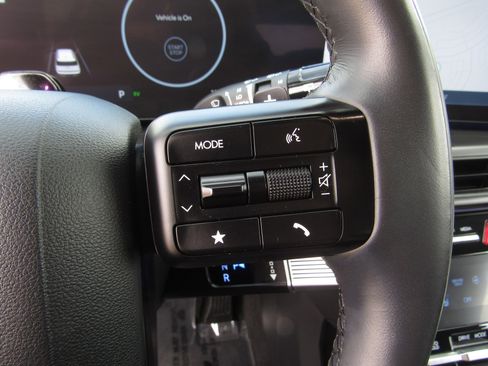 Used 2025 Hyundai Santa Fe Calligraphy AWD/4WD image 28