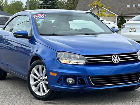 Used 2012 Volkswagen Eos Komfort FWD image 2