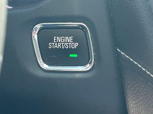 Used 2019 GMC Acadia SLT image 46