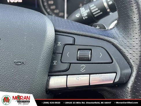 Used 2023 Cadillac XT4 Sport w/ Technology Package AWD/4WD image 25