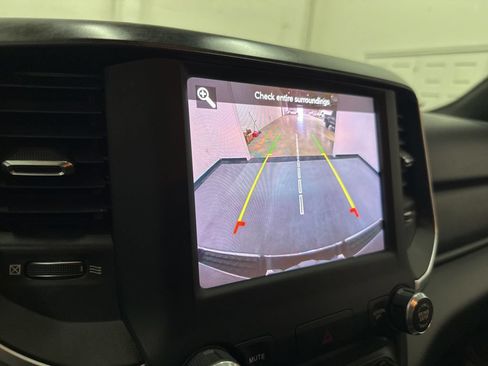 Used 2019 RAM 1500 Big Horn AWD/4WD image 45