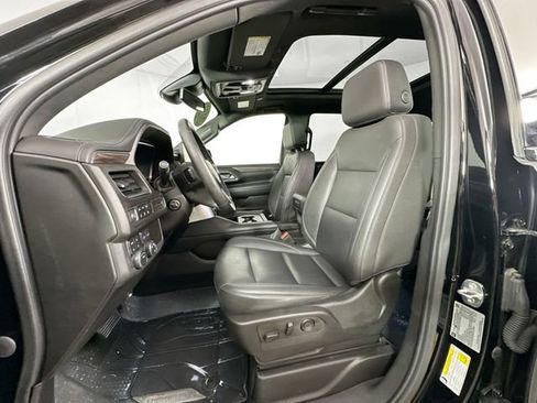 Used 2023 Chevrolet Tahoe Z71 w/ Luxury Package AWD/4WD image 11