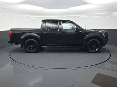 Used 2019 Nissan Frontier SV w/ Value Truck Package AWD/4WD image 2