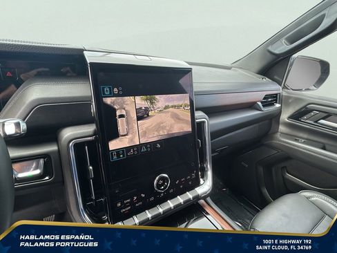 Certified 2025 GMC Yukon XL Denali AWD/4WD image 22