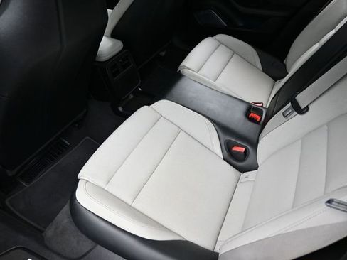 Used 2021 Porsche Taycan Turbo w/ Sportdesign Package image 16