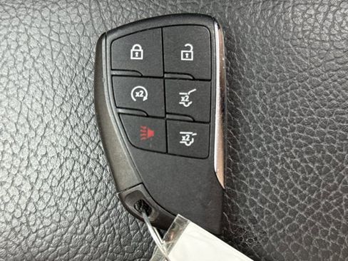 Used 2022 GMC Yukon Denali AWD/4WD image 30