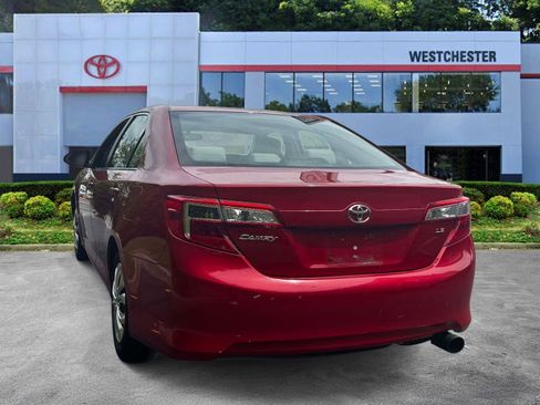 Used 2012 Toyota Camry LE FWD image 5