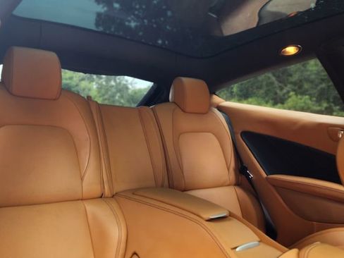 Used 2016 Ferrari FF image 11