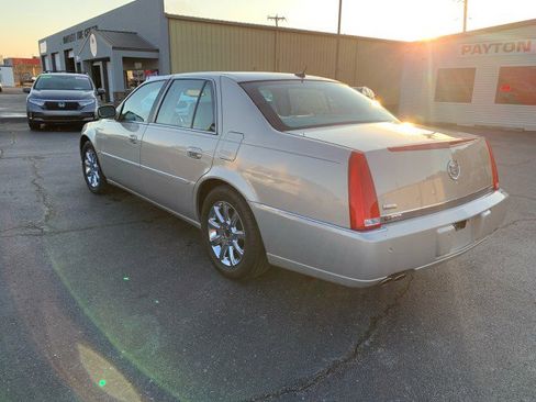 Used 2008 Cadillac DTS 1SH image 2