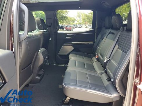 Used 2025 GMC Sierra EV Denali AWD/4WD image 11