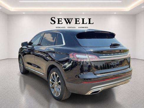 Certified 2023 Lincoln Nautilus Reserve w/ Luxury Package AWD/4WD image 5