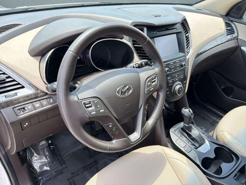 Used 2017 Hyundai Santa Fe Sport FWD image 4