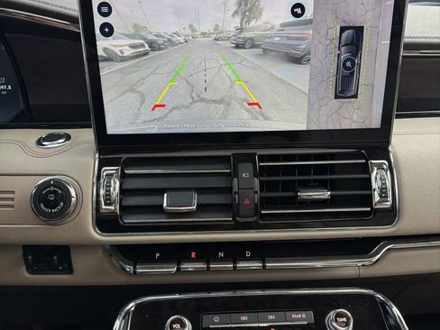 Used 2023 Lincoln Navigator L Reserve AWD/4WD image 16