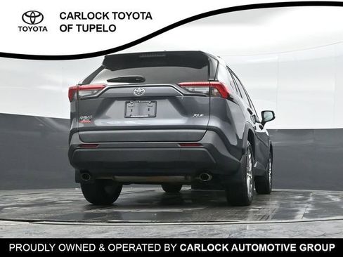 Used 2021 Toyota RAV4 XLE Premium image 38