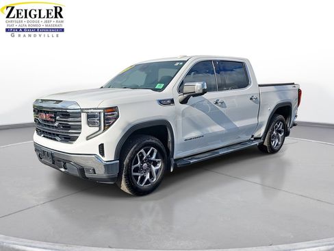 Used 2023 GMC Sierra 1500 SLT w/ SLT Premium Package image 1