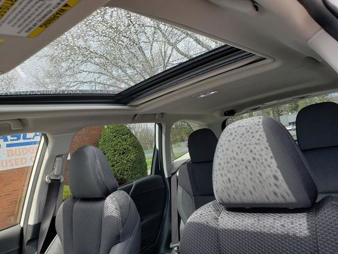 Used 2023 Subaru Forester Premium image 10