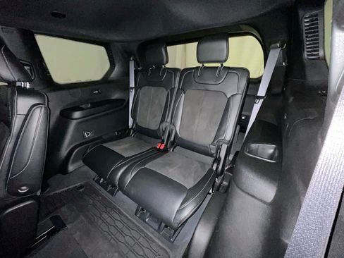 Used 2024 Jeep Grand Cherokee L Altitude AWD/4WD image 23