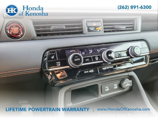 New 2026 Honda Pilot Sport image 17