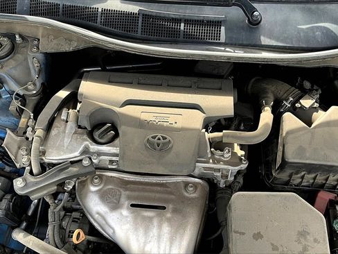 Used 2017 Toyota Camry SE image 34