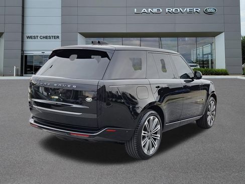 Certified 2023 Land Rover Range Rover SE image 4