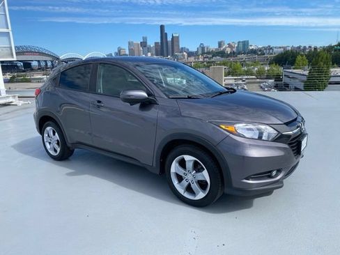 Used 2016 Honda HR-V EX image 1