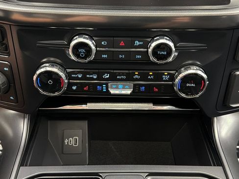 Used 2026 Ford F150 Lariat AWD/4WD image 23