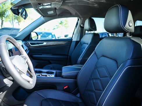 New 2026 Volkswagen Atlas SE image 29