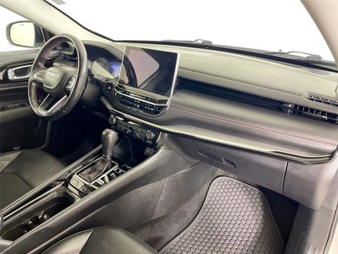 Used 2022 Jeep Compass Trailhawk w/ Trailhawk Convenience Group image 27