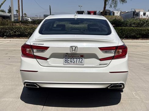 Used 2018 Honda Accord Sport image 4
