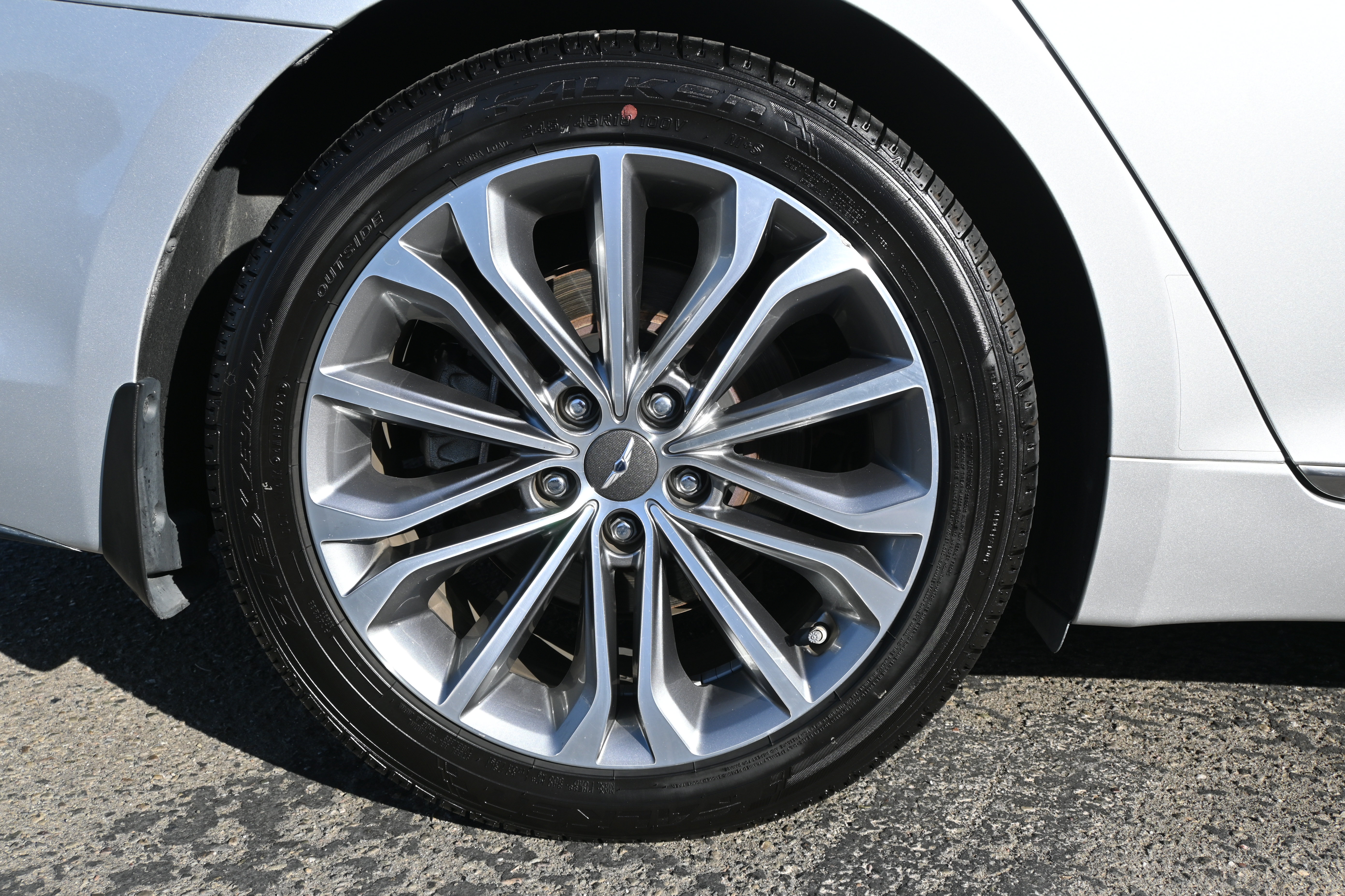 Used 2017 Genesis G80 3.8 RWD image 38