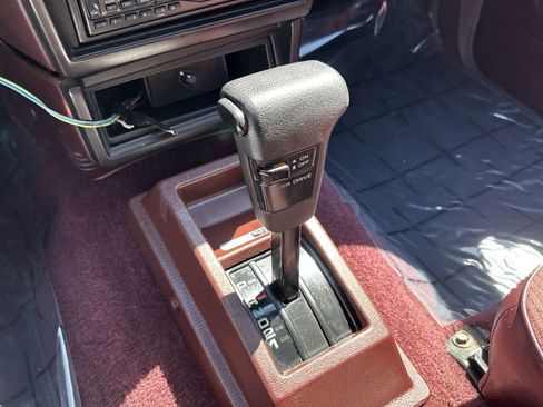 Used 1993 Nissan Pickup 2WD King Cab image 21