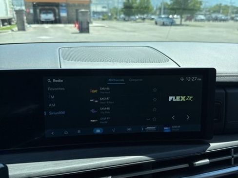 Used 2025 Hyundai Santa Fe Limited image 20