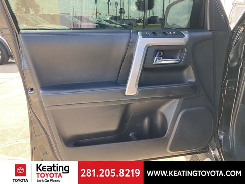 Used 2021 Toyota 4Runner SR5 Premium image 26