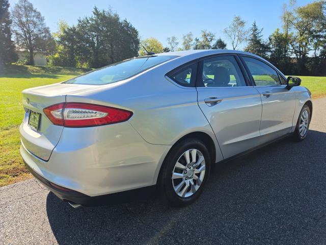 Used 2014 Ford Fusion S FWD image 5