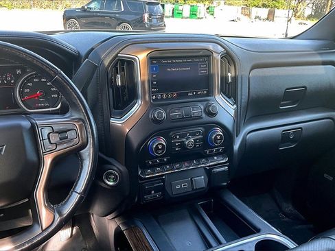 Used 2019 Chevrolet Silverado 1500 High Country image 10