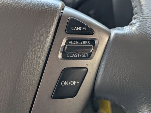 Used 2016 Nissan NV 3500 SL image 14