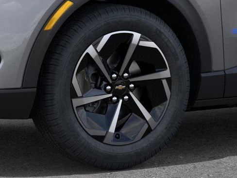 New 2026 Chevrolet Equinox EV LT image 9