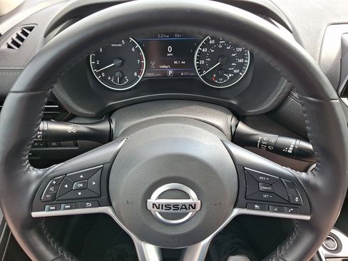 Used 2020 Nissan Sentra SV FWD image 20