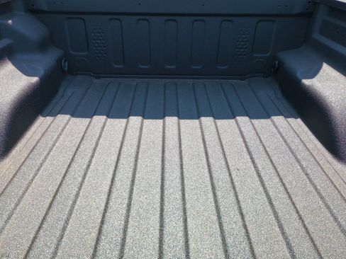 New 2025 Jeep Gladiator Rubicon w/ Steel Bumper Group image 32