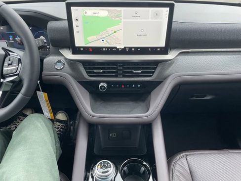 New 2026 Ford Explorer Platinum w/ LUX Leather Package image 28